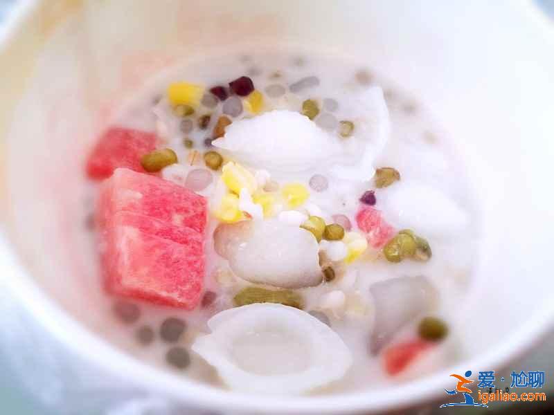 三亚有哪些特色小吃，三亚有哪些美食，三亚小吃攻略？
