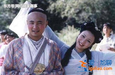 50岁的大陶红和47岁的小陶虹相对比,神似双胞胎,人生差距却