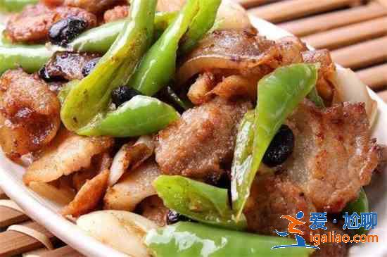 辣椒炒肉怎样炒肉嫩？