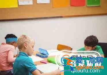 学生上课乱说话怎么办？？