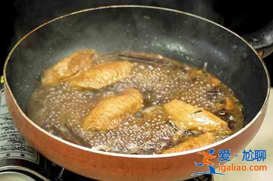 红烧鸡翅的家常做法? 红烧鸡翅的家常做法?