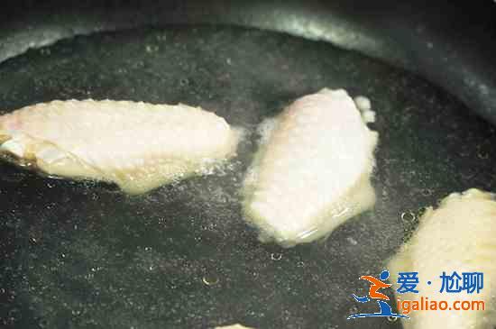 红烧鸡翅的家常做法? 红烧鸡翅的家常做法?