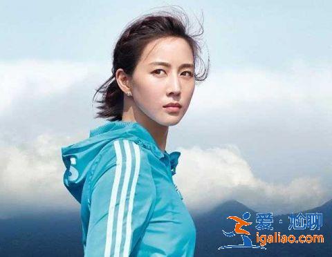 张钧甯带着谢霆锋跑步爬山燃烧卡路里 网友:好身材是这样来的 张钧甯带着谢霆锋跑步爬山燃烧卡路里 网友:好身材是这样来的