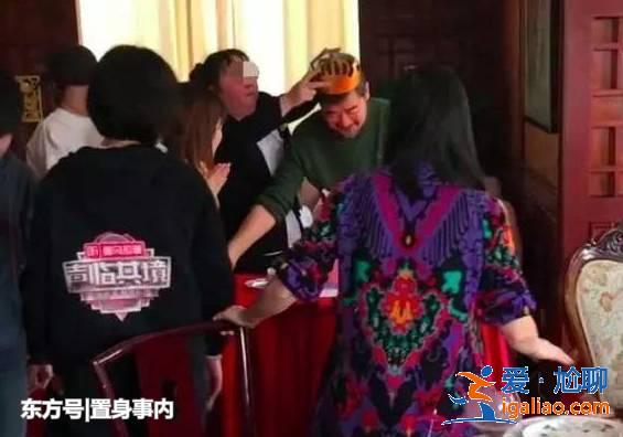 64岁张国立过生日,冯小刚和张默没来,昔日“铁三角”到齐 64岁张国立过生日,冯小刚和张默没来,昔日“铁三角”到齐