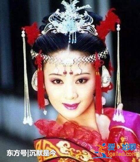 女明星穿起古装婚纱照,哪位最美最惹人爱呢? 女明星穿起古装婚纱照,哪位最美最惹人爱呢?