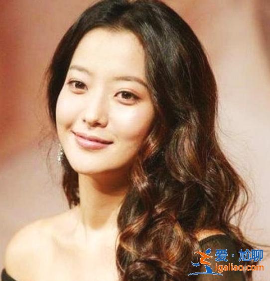 金喜善的女儿“整容式”变脸,曾丑到让人质疑,今五官长开像妈妈