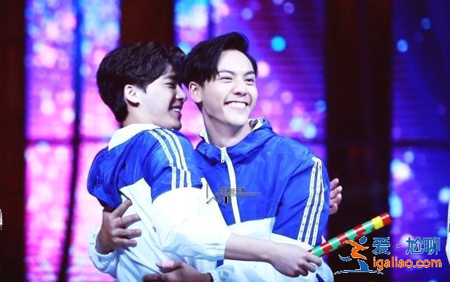 李易峰把陈伟霆写进书里三次,五年多的相伴,这才是挚友的样子! 李易峰把陈伟霆写进书里三次,五年多的相伴,这才是挚友的样子!