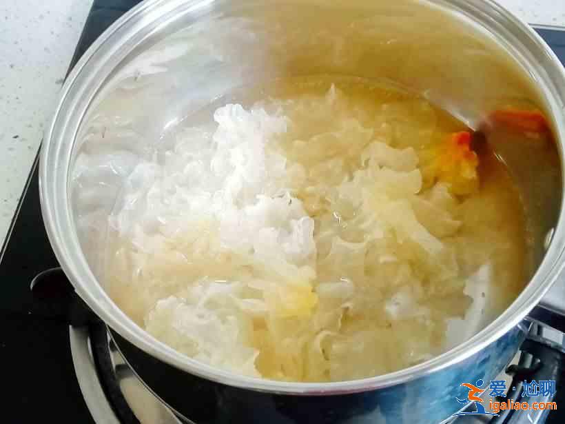 春日绽放版翠瓜凉拌银耳？
