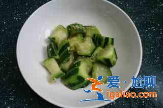 胜瓜爽脆鲜甜6大贴士 一招去除苦涩味！？