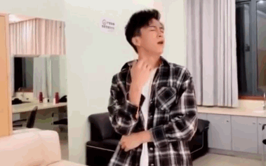 阿云嘎、郑云龙、蔡程昱哭成泪人，《声入人心》的终极泪点很辛酸