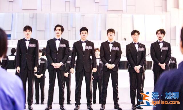 阿云嘎、郑云龙、蔡程昱哭成泪人，《声入人心》的终极泪点很辛酸