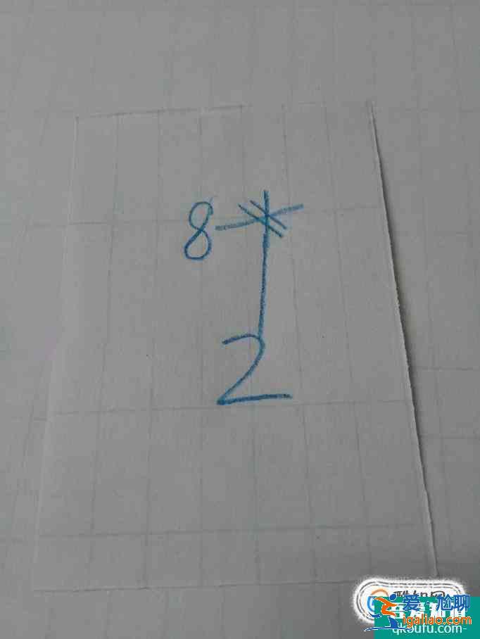 用8+2=10来画老鼠简笔画？