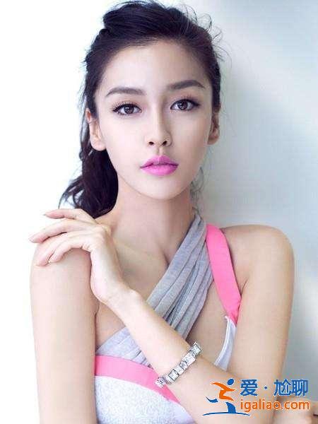 Angelababy凌晨发文,庆祝小海绵两岁生日,母性光辉闪耀 Angelababy凌晨发文,庆祝小海绵两岁生日,母性光辉闪耀