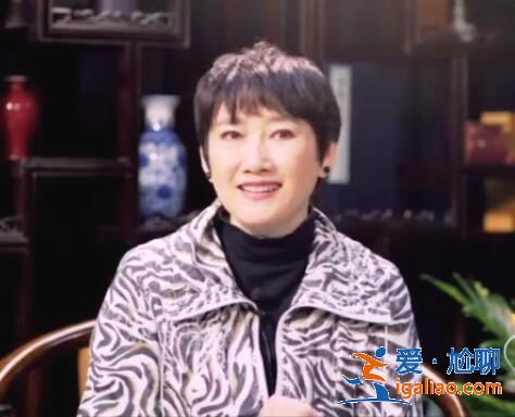 王刚的前妻近照曝光，离婚18年如今依然单身！