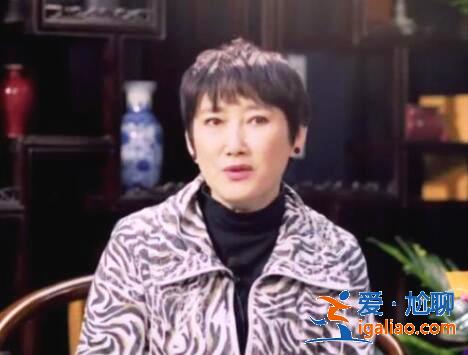 王刚的前妻近照曝光，离婚18年如今依然单身！