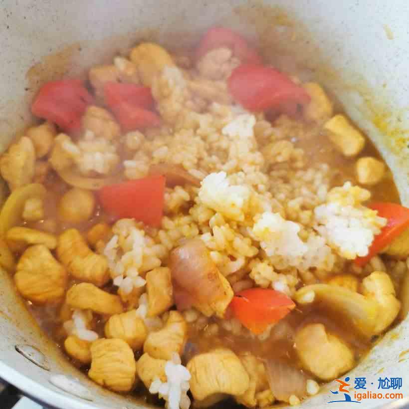 咖喱鸡肉烩饭的做法 简单好做不失手？