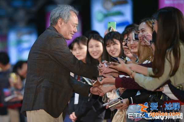 《我不是药神》入围金马7奖 真实故事改编药价真降了？