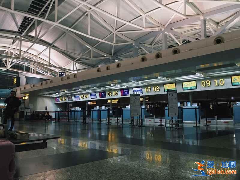 重庆江北机场大巴时刻表？