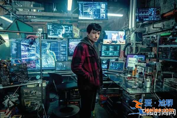 DC《闪电侠》独立电影延期 要先拍《神奇动物》第3集？