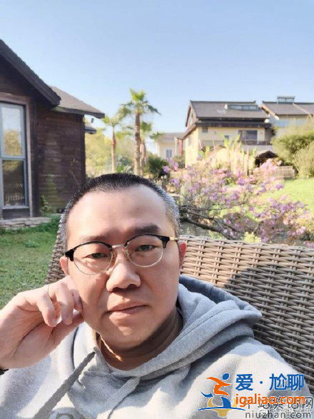 涂磊就脚蹬机舱一事道歉，是工作落下的病根