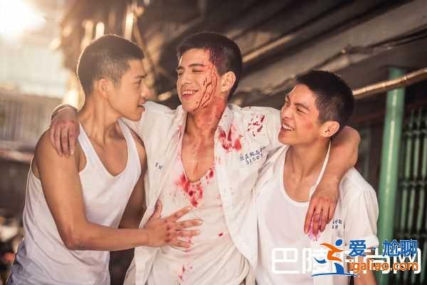 《斗鱼》电影版什么时候上映？5层楼翻窗超危险被批？