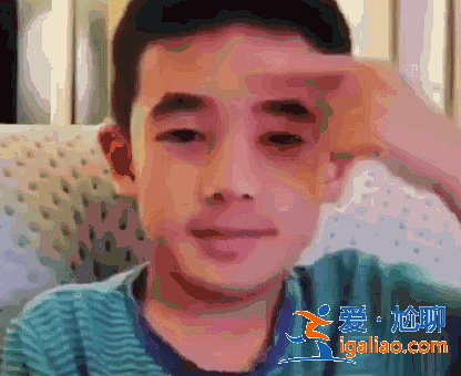 陈小春用滤镜把Jasper变成成年男子，他的眉毛像极了蜡笔小