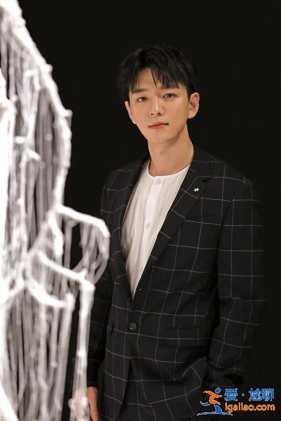 演员王思平、文苡帆、卢鑫现身环保艺术展，体验环保背后的诗意行