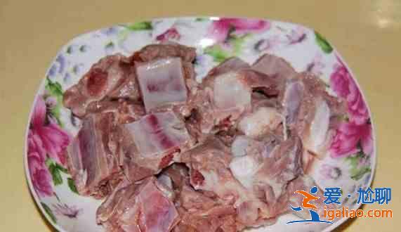 金钩冬瓜炖排骨的做法？