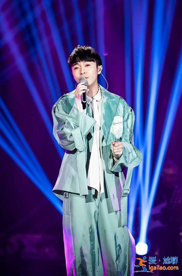 苏打绿休团后首次合体，助威吴青峰首张个人专辑