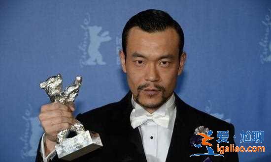 《邪不压正》：许晴抱怨廖凡入戏太深，简直是完全失控，自己差点招架不住