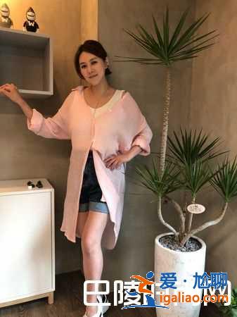 《犀利人妻》的漂亮阿姨是谁？儿子都不认识？