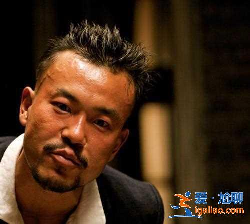 《邪不压正》：许晴抱怨廖凡入戏太深，简直是完全失控，自己差点招架不住