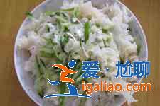 凉拌银耳的做法？