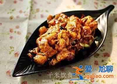 左宗棠鸡是什么地方的菜，怎么做？？