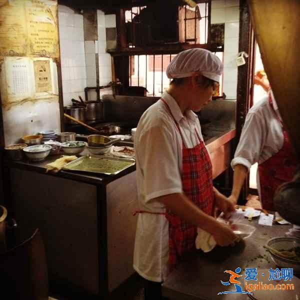 上海美食百年老店有哪些、上海正宗美食游攻略、老上海十大美食店超强推荐？