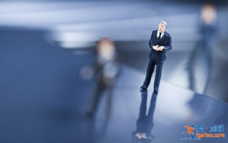 男子月薪5万试用3天被解雇 什么操作？？