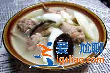 鸡汤怎么炖？