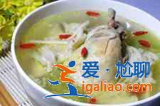 鸡汤怎么炖？