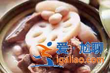 如何炖排骨汤？