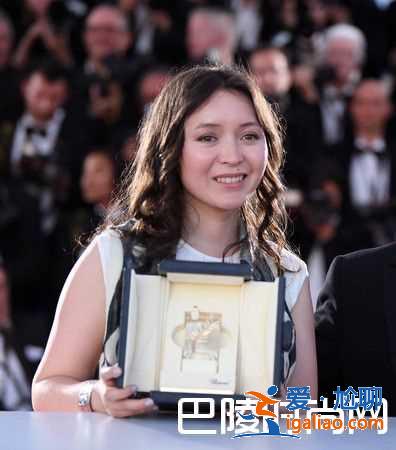 戛纳电影节哈萨克女星《小家伙》Samal Yeslyamova获最佳女主角奖？