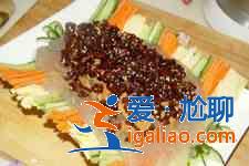 肉丝拉皮的做法？