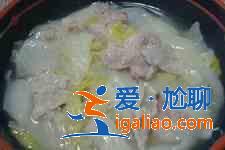 白菜炖肉的做法大全？