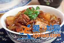 猪肉炖粉条的做法？