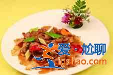 红萝卜炒肉的做法大全? 红萝卜炒肉的做法大全?