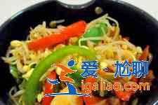 黄豆芽炒肉的做法？