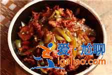 春节年夜饭：辣椒炒肉的做法大全？