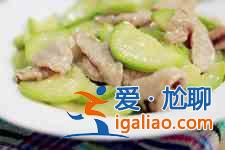 西葫芦炒肉的做法？