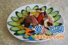 青瓜炒肉的做法？