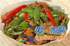 如何做辣椒炒肉？