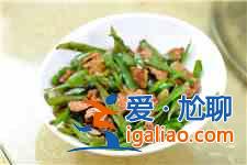 如何做辣椒炒肉？